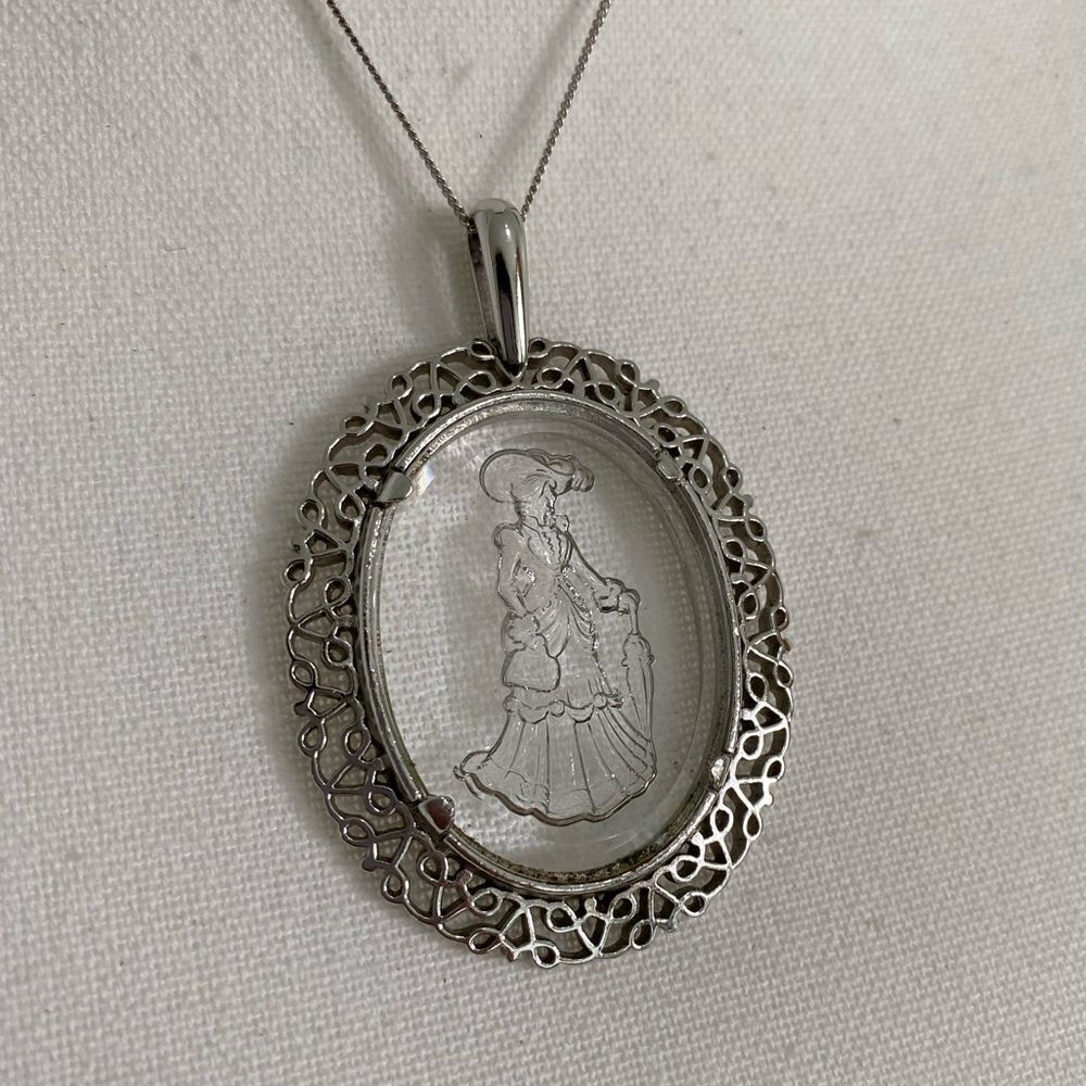 1980s Avon Victorian Lady Etched Intaglio Glass Pendant